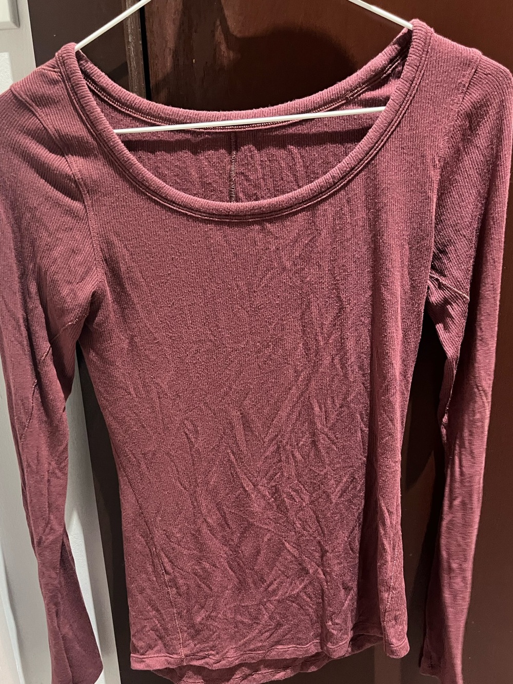 Women's Lululemon Hold Tight Long Sleeve Scoop Neck Top - size 2